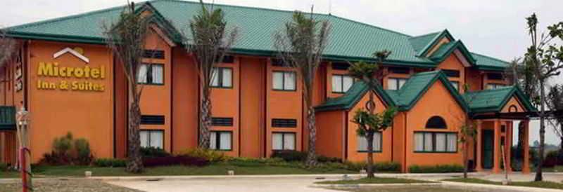 Microtel By Wyndham Cabanatuan Buitenkant foto