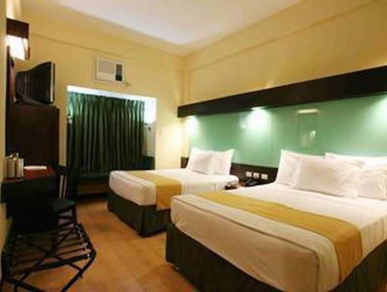 Microtel By Wyndham Cabanatuan Buitenkant foto